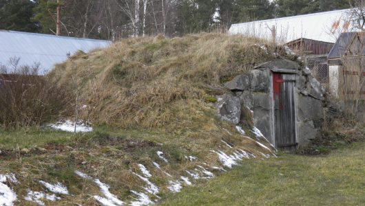 Äldre jordkällare i Brobacka soldatboställe under Ingemarstorp (Agnetorp) där soldat 894 Jean Tiberg levde.